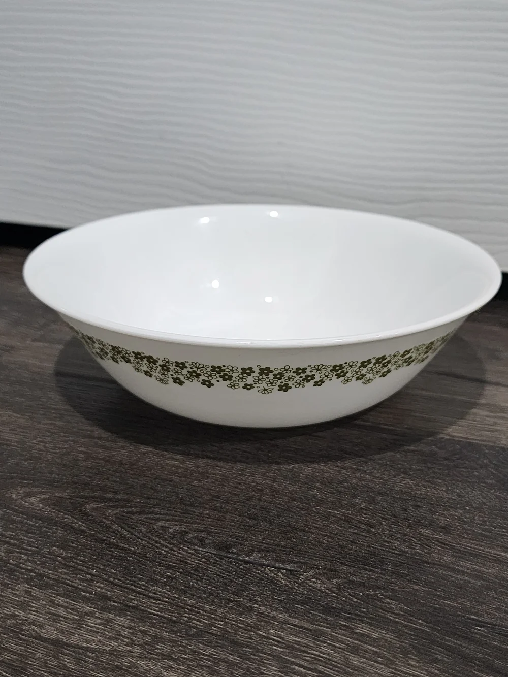 Corelle Spring Blossom Green Crazy Daisy Serving Bowl
